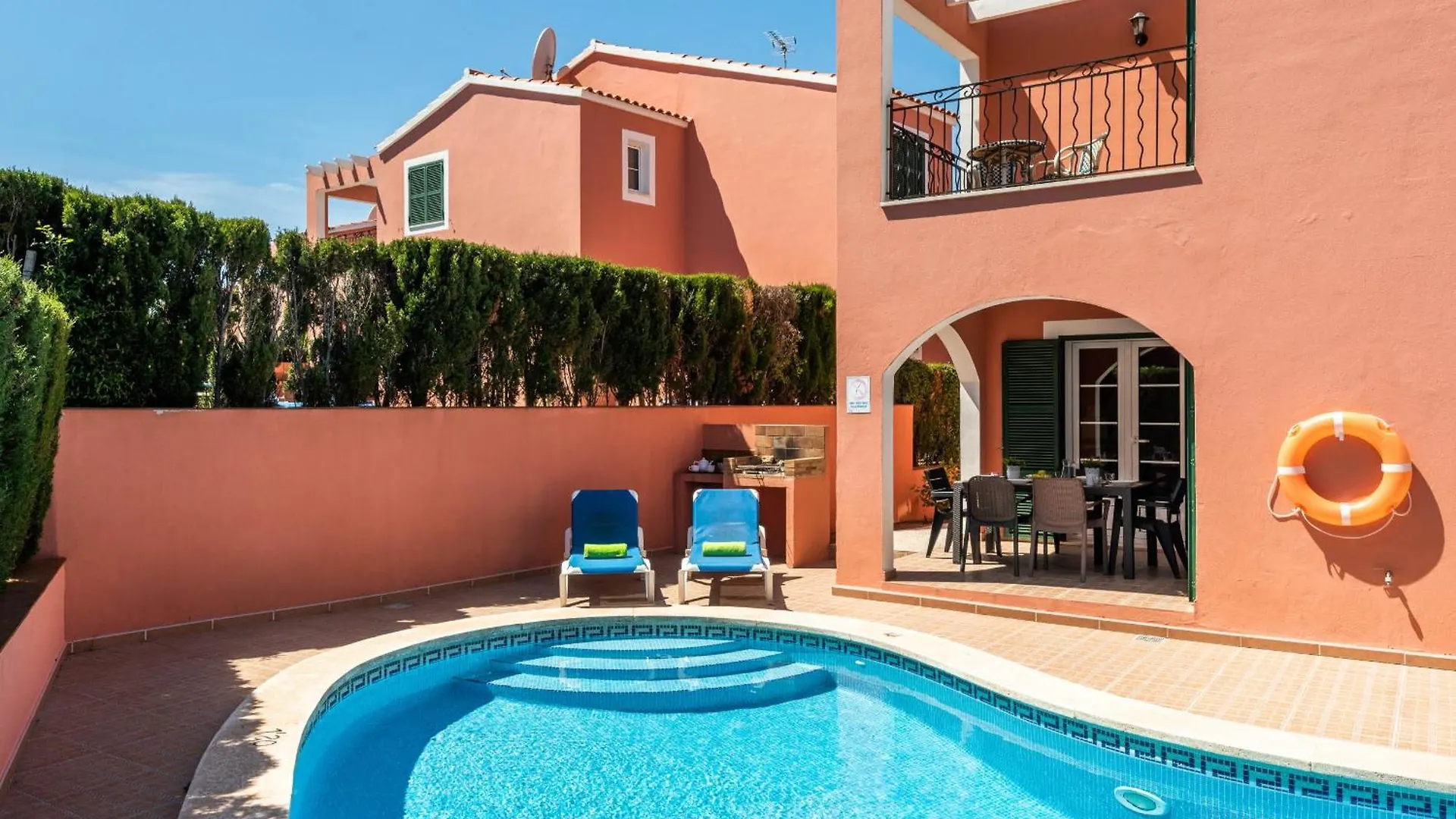 Villas Cala Galdana location